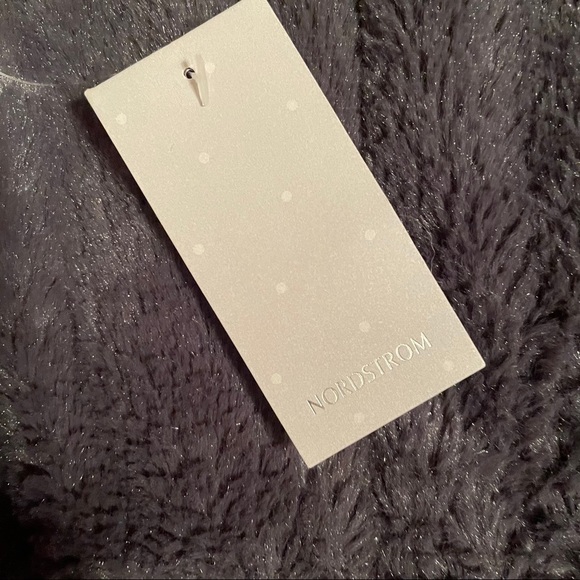 Nordstrom Newborn Flutter Picnic Romper - Picture 11 of 14